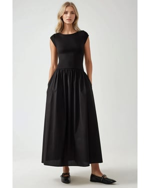 Boote-Ausschnitt A-Form Fit Maxikleid