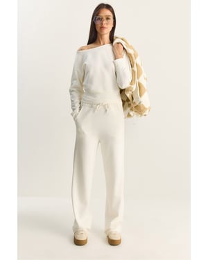 Bianco Lucci gestricktes zweiteiliges Set mit asymmetrischem Kragen und hoher Taille - Steingrau