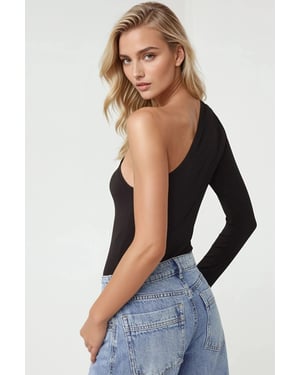 Tailliertes asymmetrisches Kragen-Bodysuit Pika-Kollektion