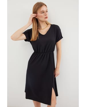 Strukturiertes V-Ausschnitt Midi-Strickkleid mit Schlitz