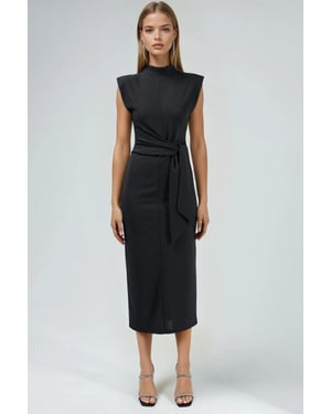 Kleid mit Stehkragen und Midi-Länge