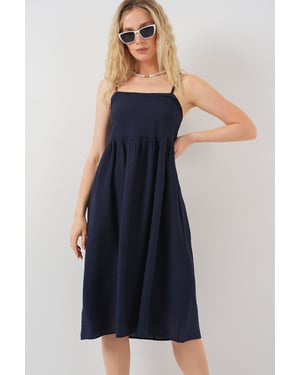 Kariertes Midi-Kleid mit quadratischem Ausschnitt