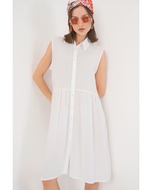 Ärmelloses Midi-Kleid mit Knopfleiste und Hemdkragen