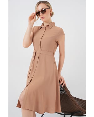Schlichtes Midi-Kleid in A-Form mit Knopfkragen und Bindungsdetails