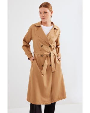 Doppelt geknöpfter langer Trenchcoat