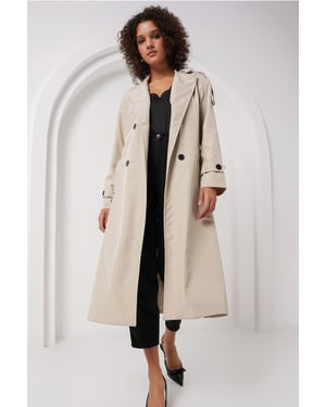 Doppelt gelegter langer Trenchcoat