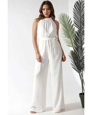 Weit geschnittener Jumpsuit mit Halterneck