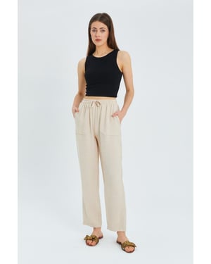 Hoch taillierte Karottenhose mit Kordelzugbund