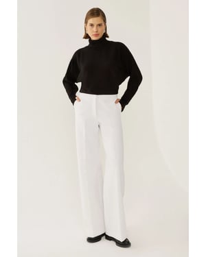 Lässiger Pullover mit Rollkragen