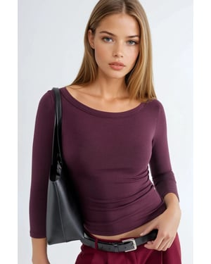 Rippstrickbluse mit Rundhalsausschnitt und langen Ärmeln