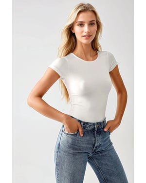 Schmal geschnittenes Rundhals-Strickbodysuit