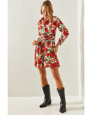 Blumiges Mini-Kleid mit Gürtelschnalle