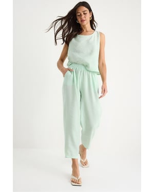 Ärmellose Rundhalsbluse und Carrot-Fit-Hosen-Set