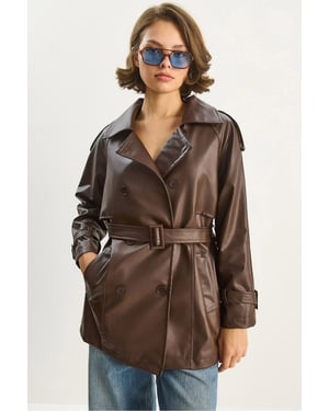 Doppelreihiger Trenchcoat aus Kunstleder
