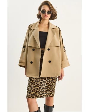 Knopfverzierter Midi-Trenchcoat