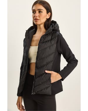 Kapuzende Daunenjacke