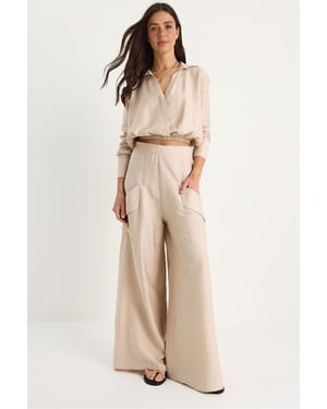 Hochtailliertes V-Ausschnitt Cropped Sweatshirt und Weite Hosen Set