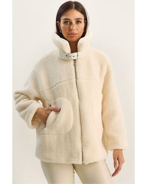 Oversized Plüsch Strick Pufferjacke mit Reißverschluss