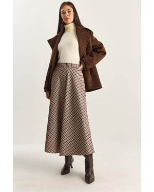 Kariertes Hochgeschnittenes Maxikleid