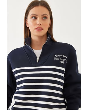 Gestreiftes Relaxed Fit Sweatshirt mit halbem Reißverschluss und Stickerei
