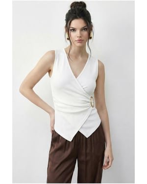 Bianco Lucci Wickeloberteil mit V-Ausschnitt und Accessoire-Details - Elfenbein