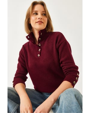 Lässiger Cropped Pullover mit Knopfkragen