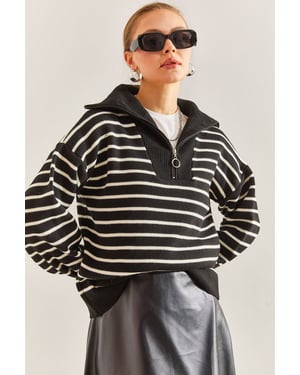 Gestreifter Boxy Crop-Pullover mit Reißverschlusskragen