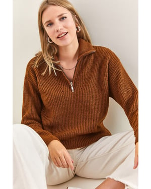 Oversized gestrickter Pullover mit Reißverschlusskragen