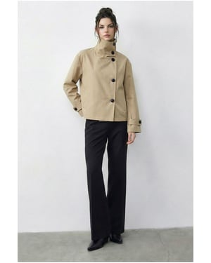 Kurzer Trenchcoat mit Mandarin-Kragen