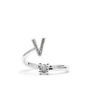 Luxenter-Ring mit brillantem Zirkonia-Silber-Finish – Alphabet