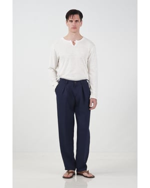 Strukturierte Faltenhose mit schmaler Passform