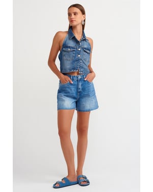 Hochtaillierte Jeansshorts mit Knopfverschluss