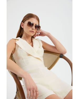 V-Ausschnitt Playsuit mit Kragendetail