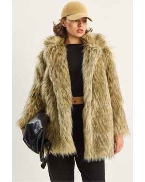Faux-Fur-Mantel