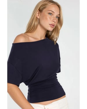Asymmetrisches Halsweiches Viskose-Strickoberteil