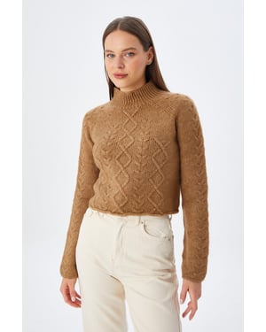 Rippstrick-Pullover mit Argyle-Muster und halbem Stehkragen