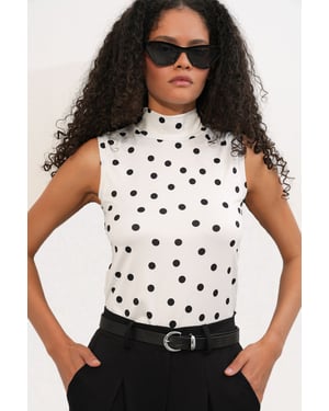 Enganliegender halber Rollkragen-Bodysuit