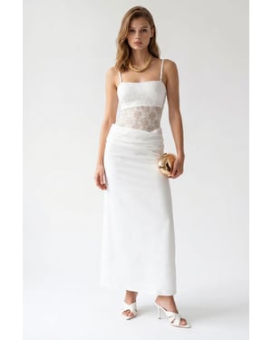 Ärmelloses Satin-Maxikleid mit quadratischem Ausschnitt