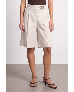 Hoch taillierte weite Shorts