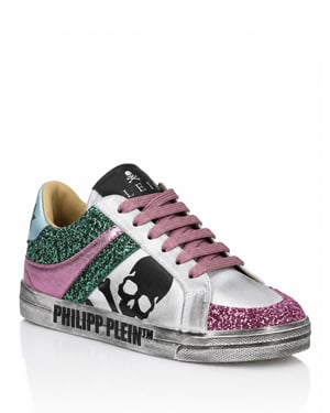 Low-Top-Sneaker Skull