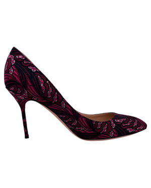 Sergio Rossi Pumps mit spitzem Zehenbereich aus schwarzem Canvas mit Blumenmuster