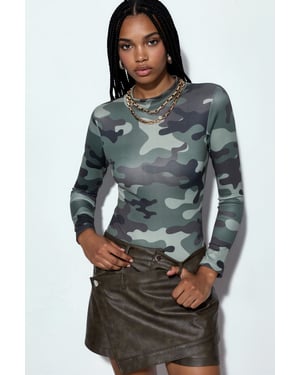 MSN Collection Knit-Short-Jumpsuit mit Camouflage-Muster - Mehrfarbig