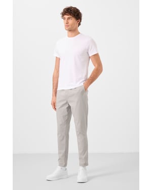 Herren Chinos mit geradem Schnitt aus Gabardine