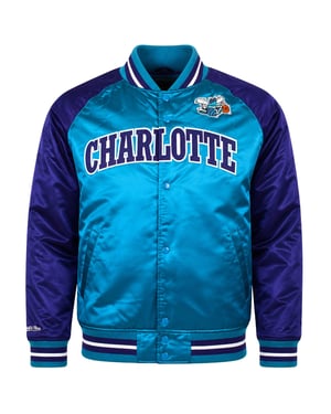 Mitchell & Ness NBA Charlotte Hornets Tough Season Herren Satinjacke