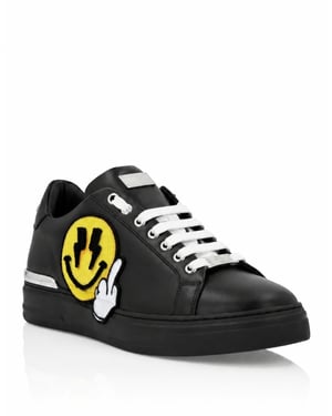 Low-Top-Sneaker Smile