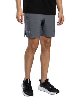 Under Armour Launch Shorts, Grau