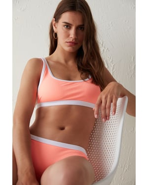 Bikini-Höschen mit mittelhohem Bund und Rippstruktur