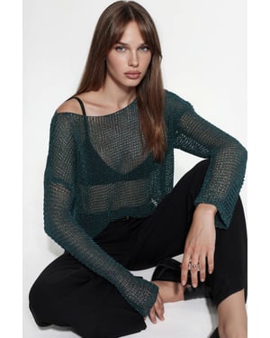 Halbtransparente Bootsausschnitt-Strickpullover