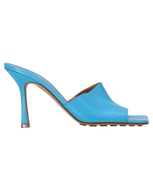Bottega Veneta Stretch-Mules mit Absatz aus blauem Lammleder