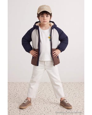 TRENDYOLKIDS Jungen Mehrfarbig Colorblock Regular Fit Winter- Jacken